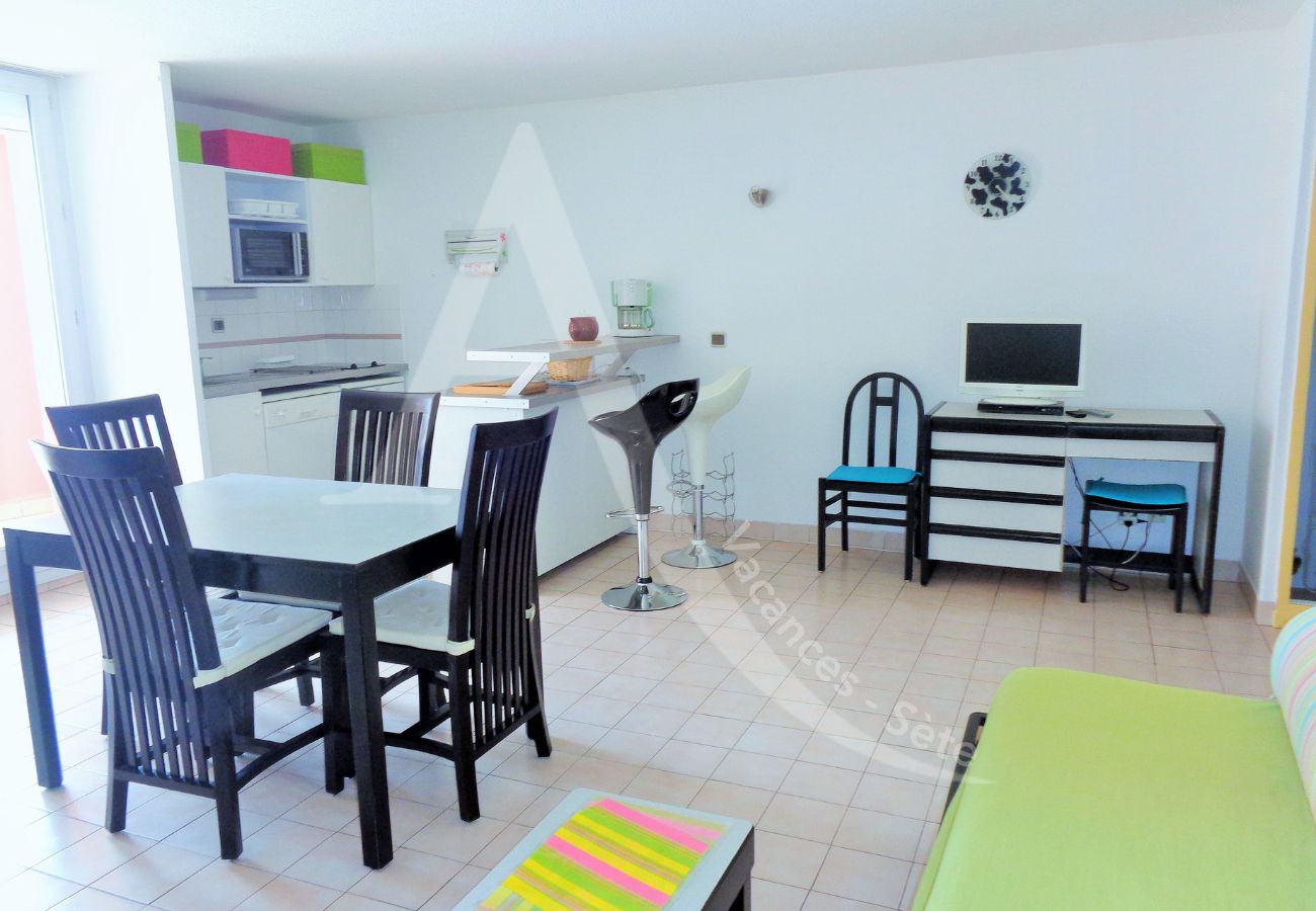 Ferienwohnung in Sète - 287 / T2 AVEC PARKING, PISCINE ET TERRASSE