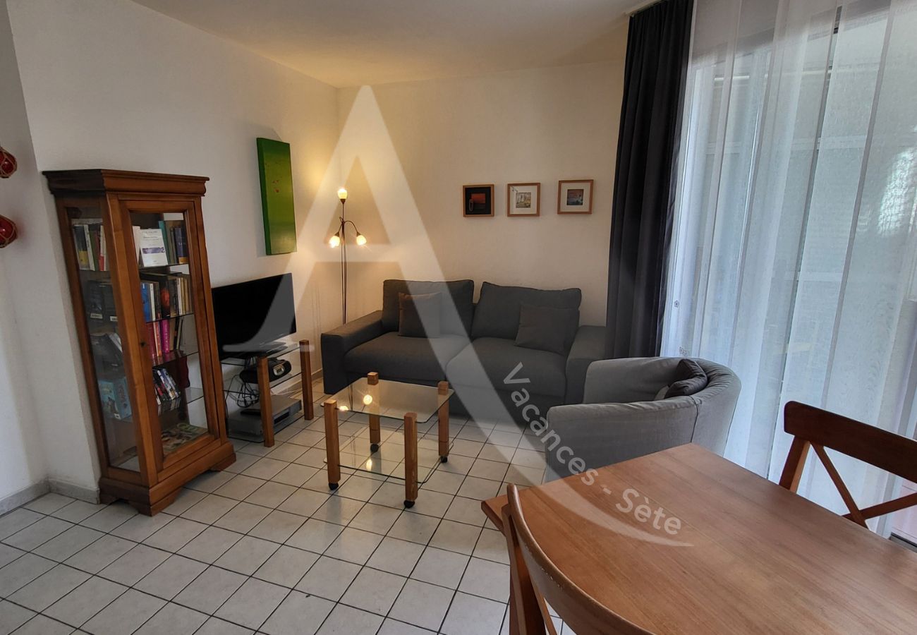 Ferienwohnung in Sète - 182 / T2 AVEC PARKING, PISCINE ET ASCENSEUR