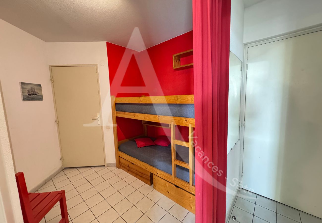 Ferienwohnung in Sète - 182 / T2 AVEC PARKING, PISCINE ET ASCENSEUR