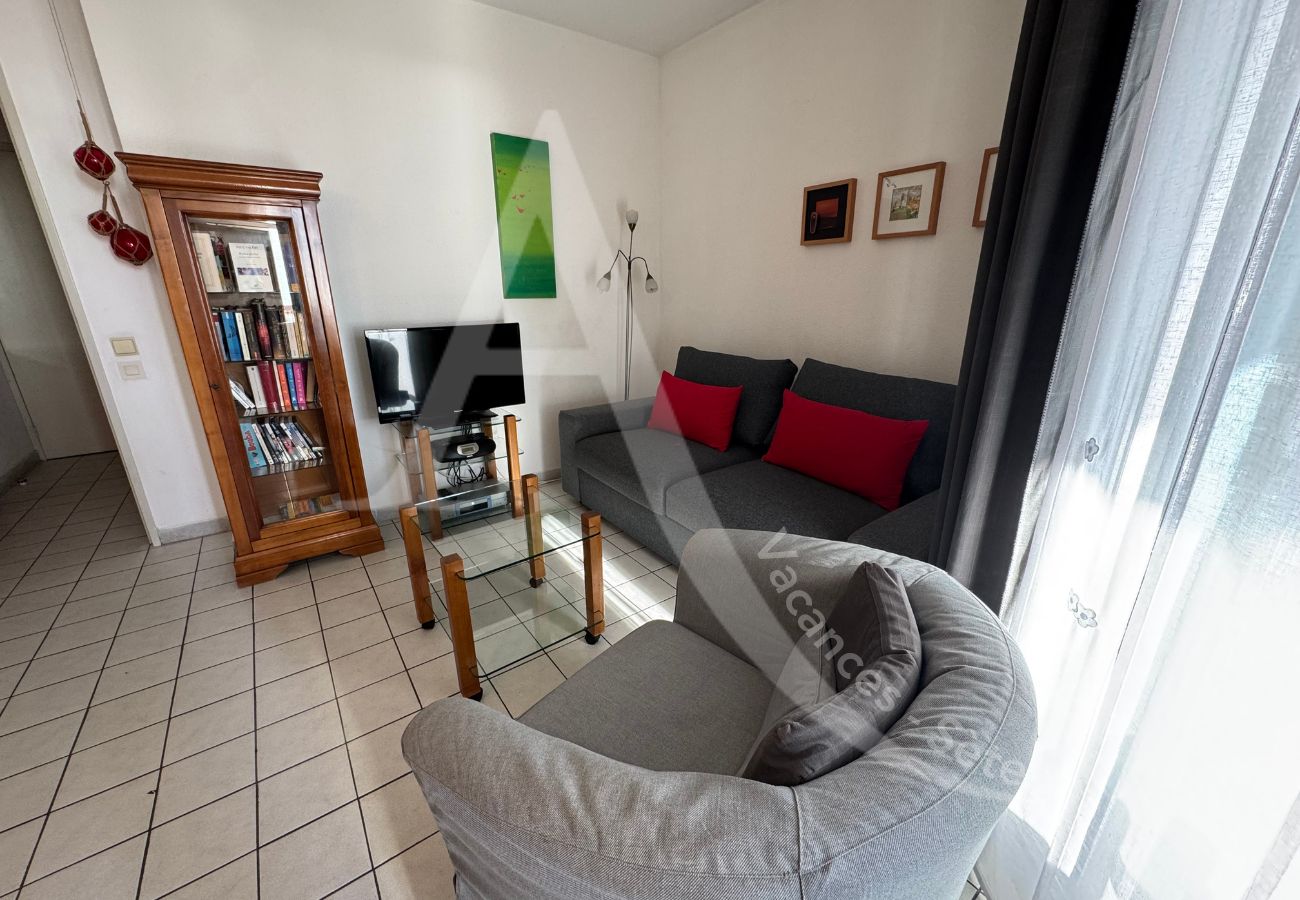 Ferienwohnung in Sète - 182 / T2 AVEC PARKING, PISCINE ET ASCENSEUR