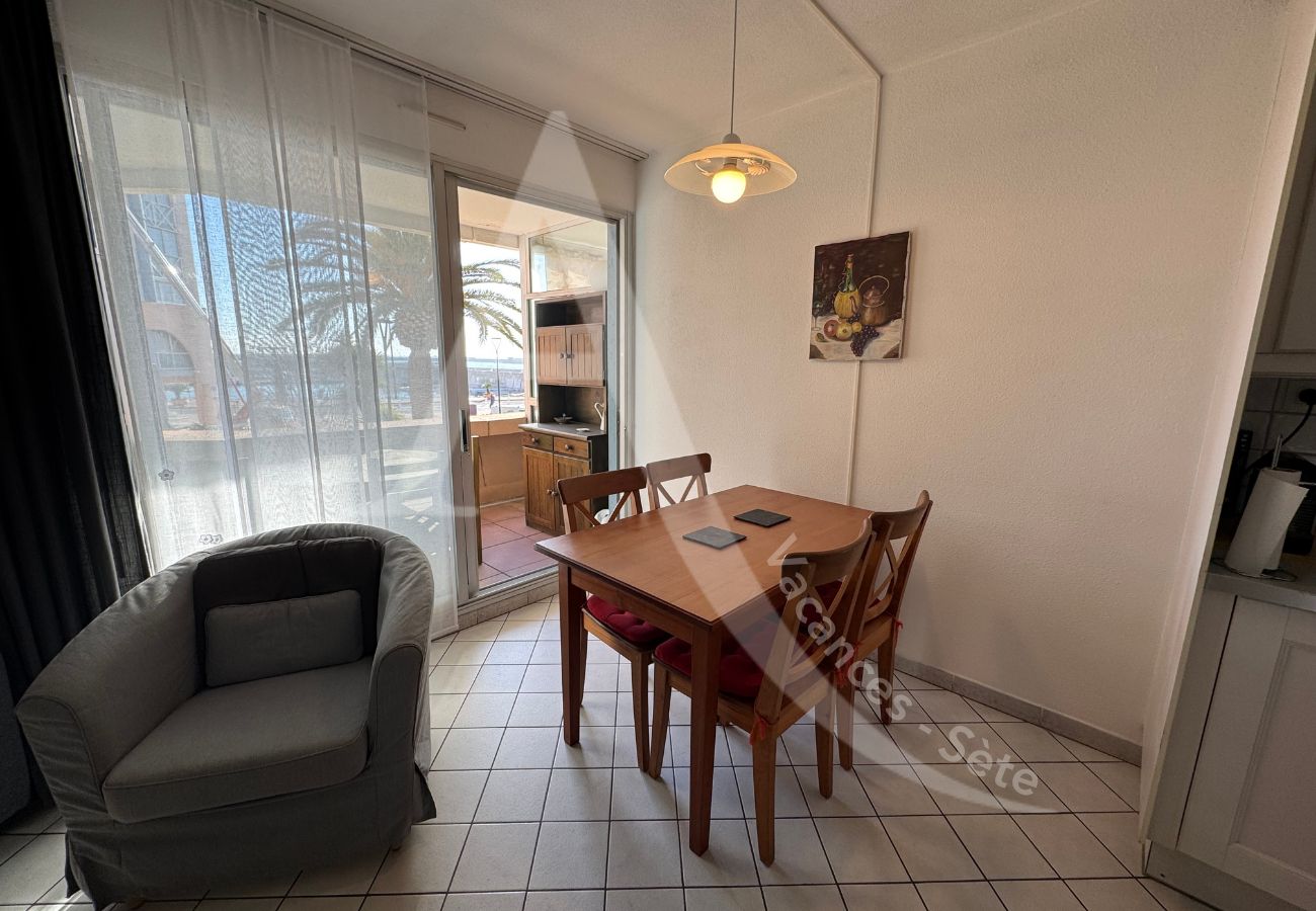 Ferienwohnung in Sète - 182 / T2 AVEC PARKING, PISCINE ET ASCENSEUR