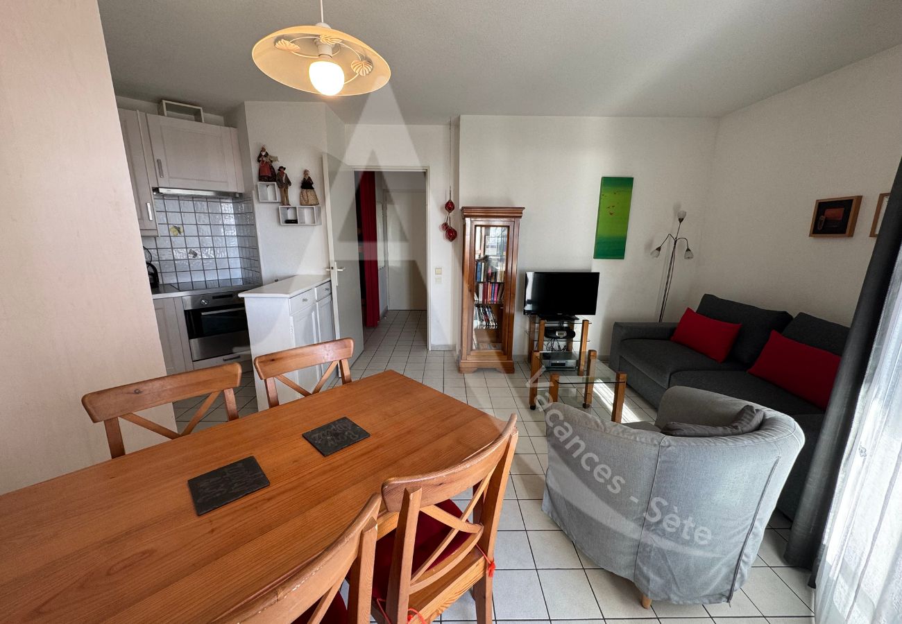 Ferienwohnung in Sète - 182 / T2 AVEC PARKING, PISCINE ET ASCENSEUR