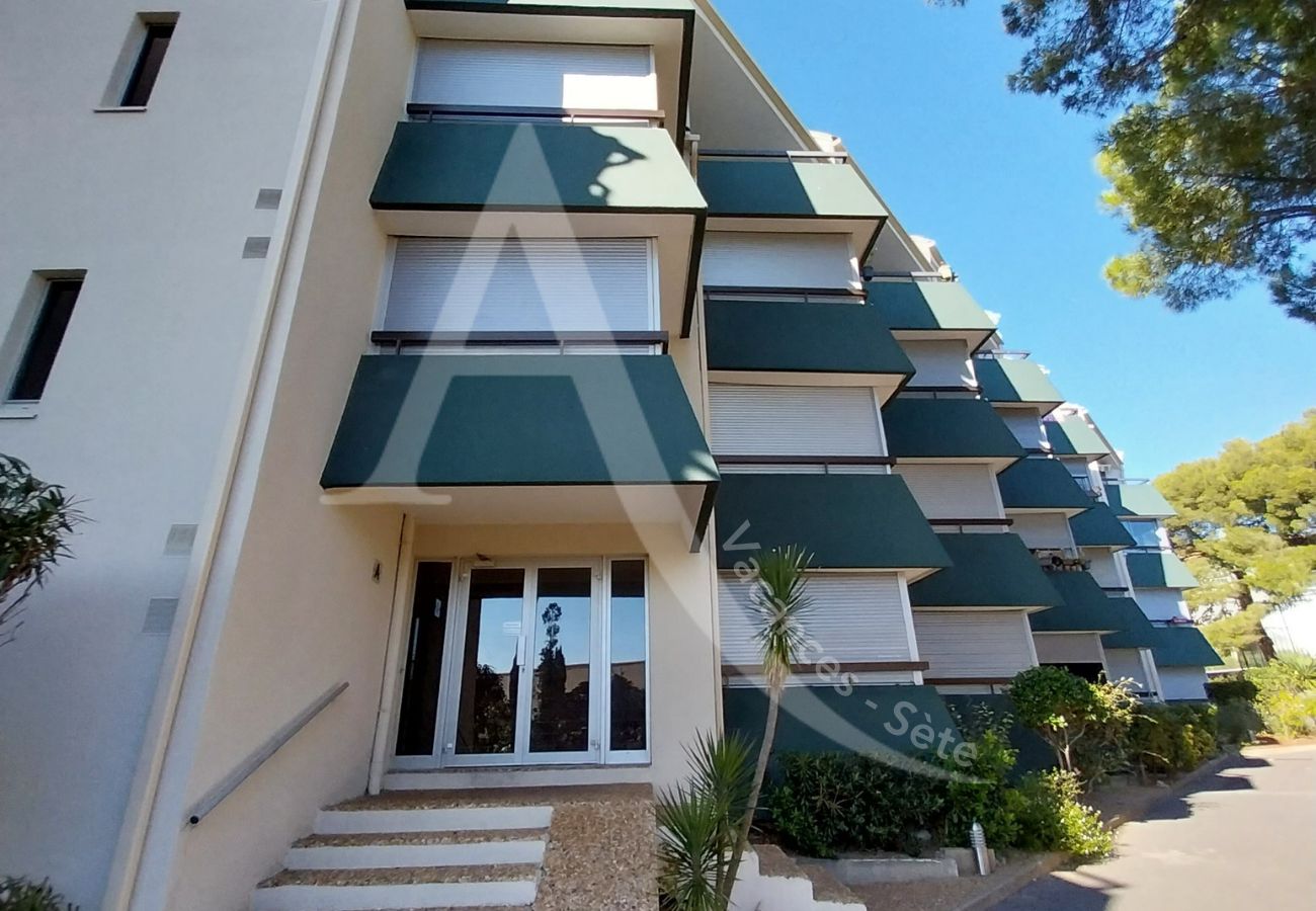 Ferienwohnung in Sète - 248 / T2 VUE MER, PARKING ET TERRASSE