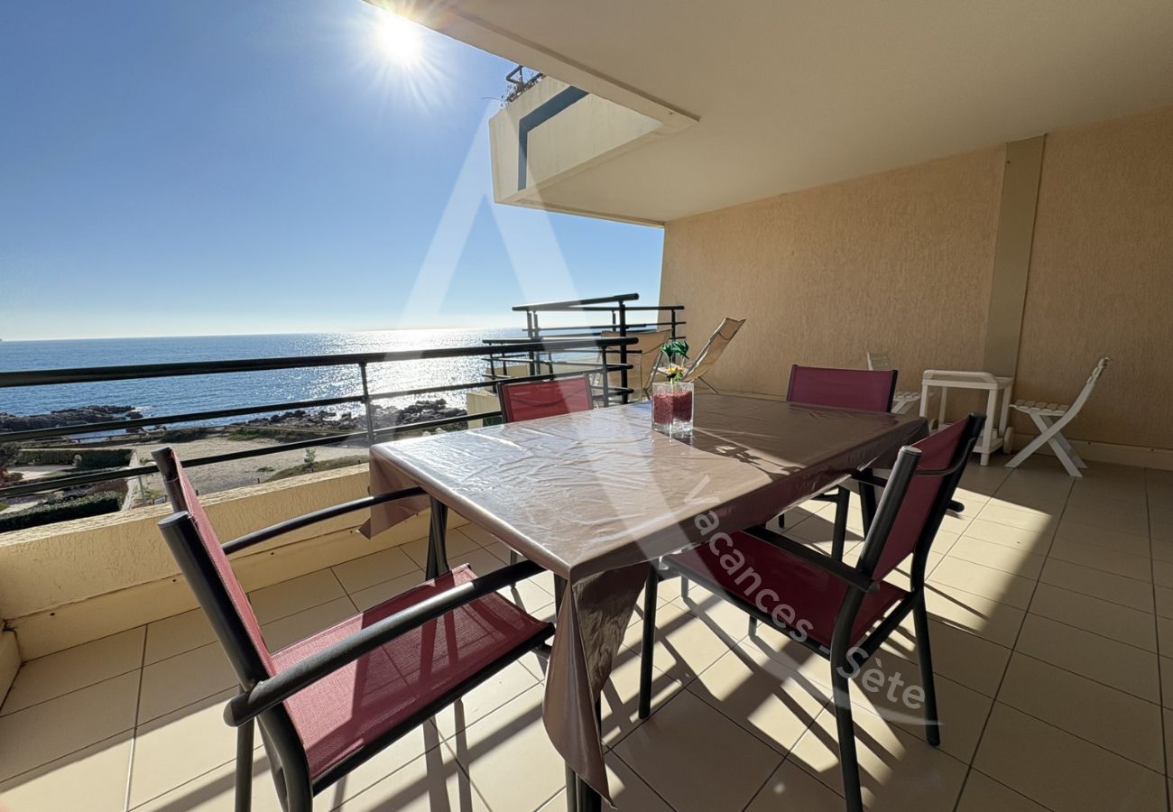 Ferienwohnung in Sète - 197 / T2 LARGE TERRASSE AVEC GARAGE ET PISCINE