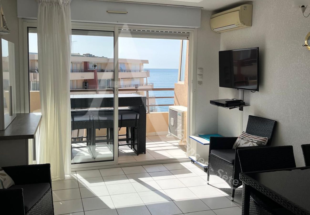 Ferienwohnung in Sète - 209 / GRAND T2 VUE MER AVEC PISCINE ET CLIM SÉJOUR