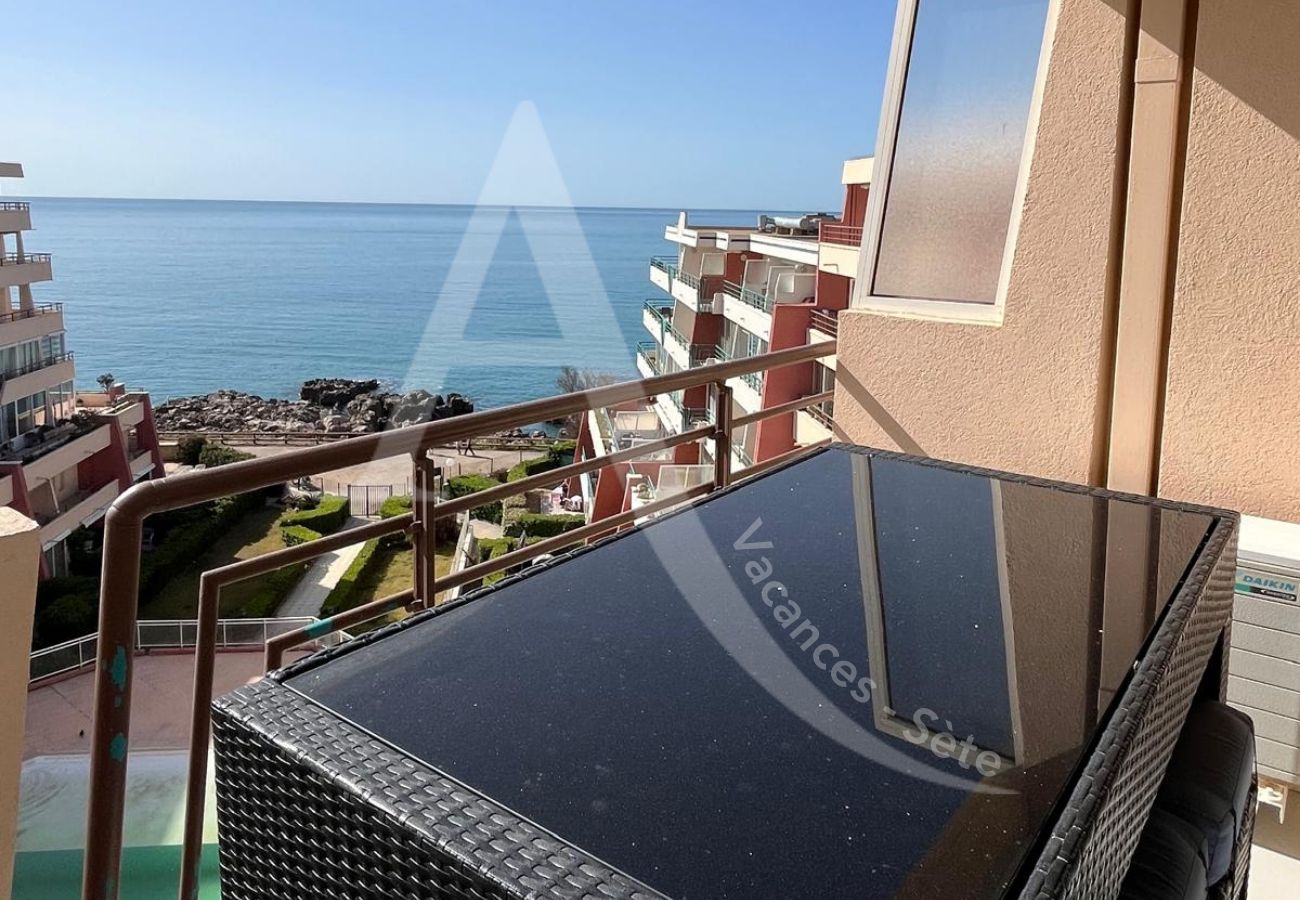 Ferienwohnung in Sète - 209 / GRAND T2 VUE MER AVEC PISCINE ET CLIM SÉJOUR