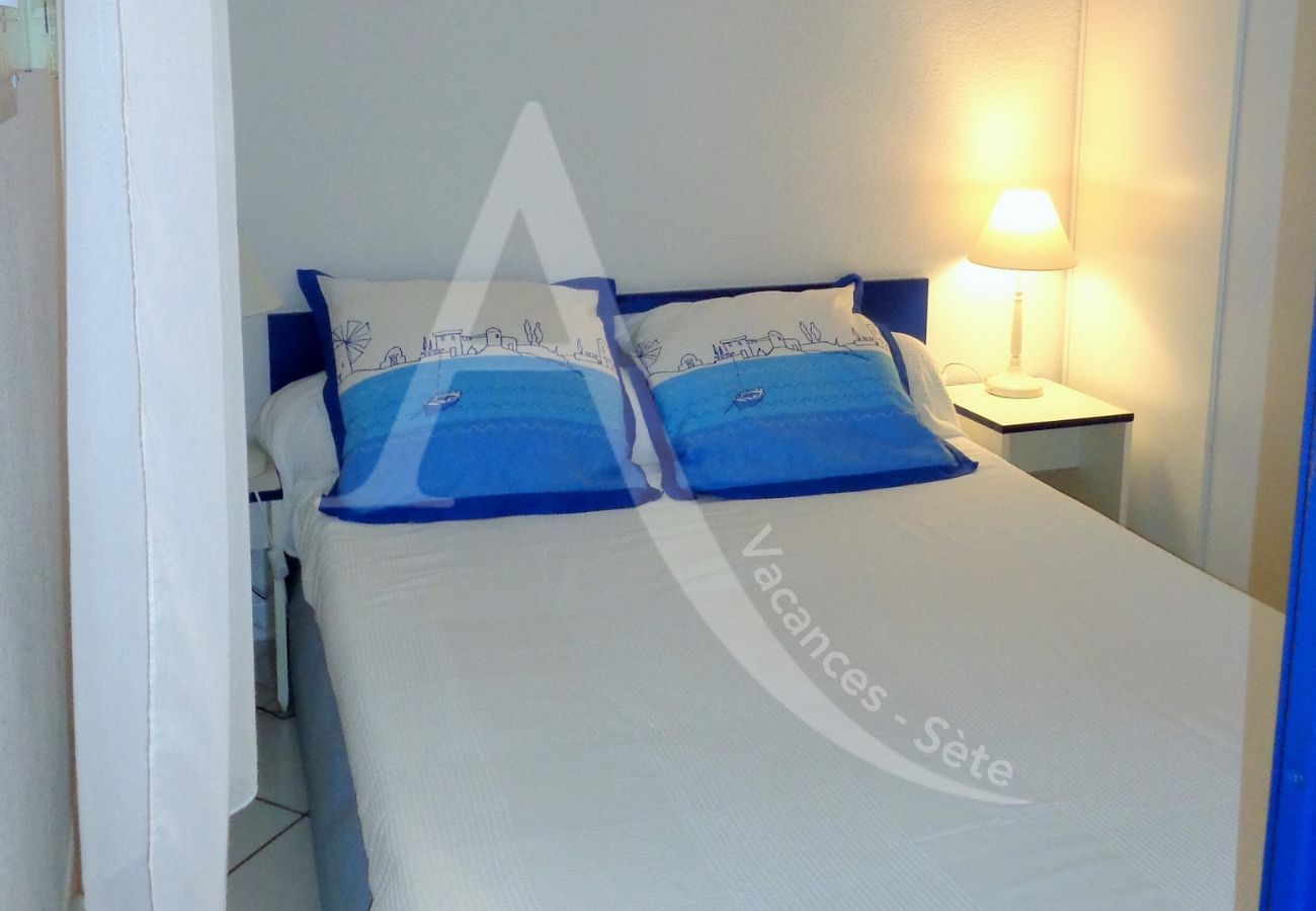 Ferienwohnung in Sète - 209 / GRAND T2 VUE MER AVEC PISCINE ET CLIM SÉJOUR