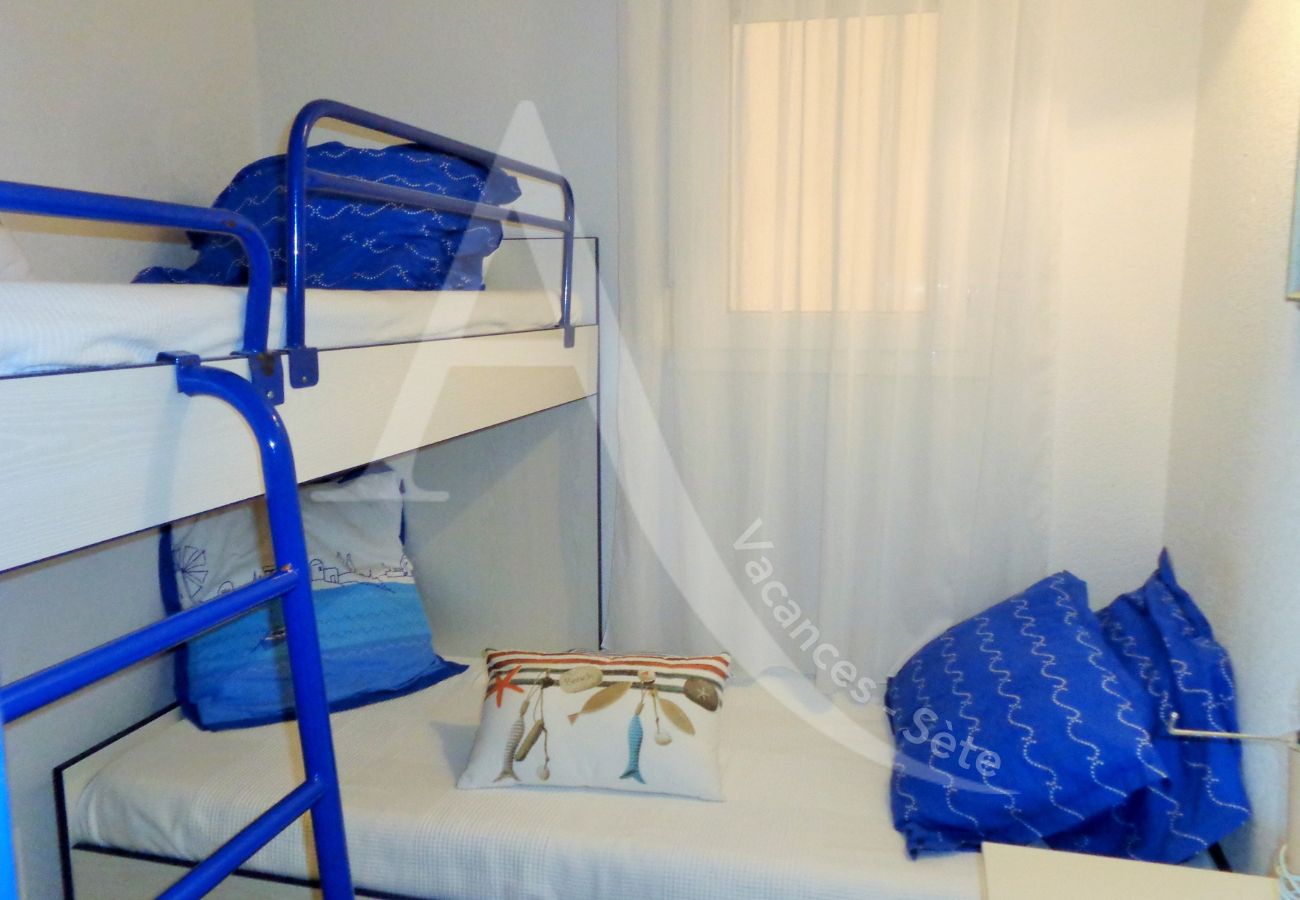 Ferienwohnung in Sète - 209 / GRAND T2 VUE MER AVEC PISCINE ET CLIM SÉJOUR