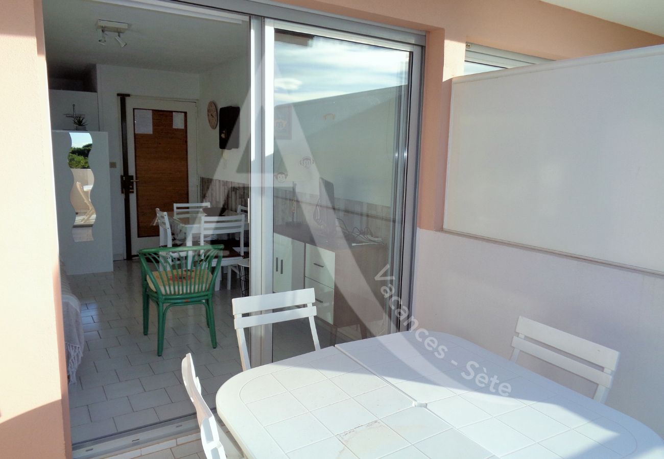 Ferienwohnung in Sète - 106 / T2 VUE MER AVEC PARKING PROCHE PLAGE