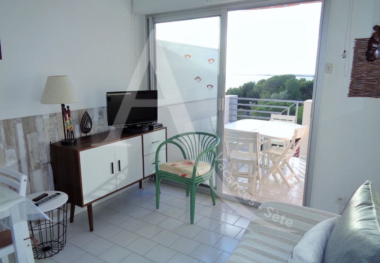 Ferienwohnung in Sète - 106 / T2 VUE MER AVEC PARKING PROCHE PLAGE