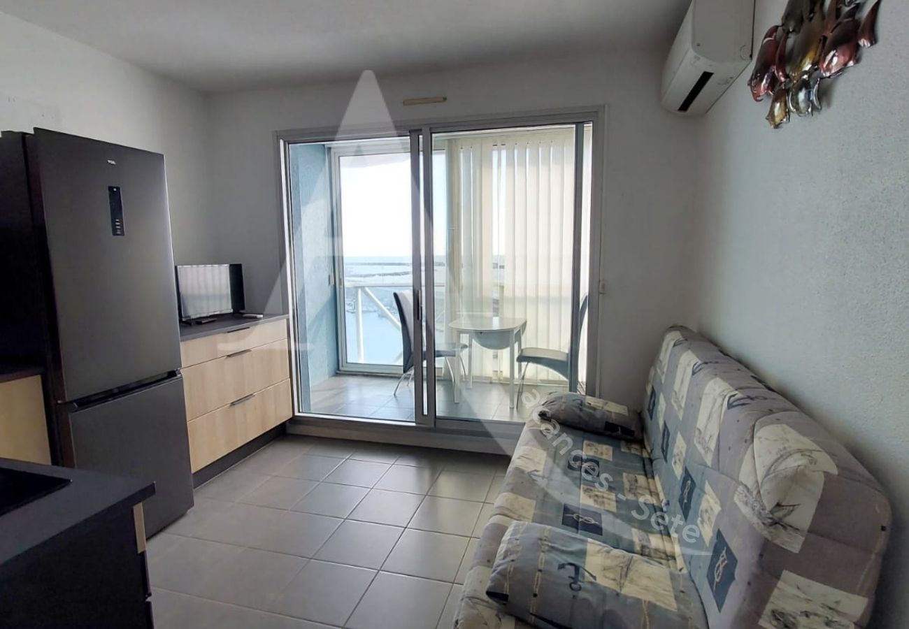 Ferienwohnung in Sète - 025 / T2 AVEC CLIM SALON, PISCINE ET VUE MER