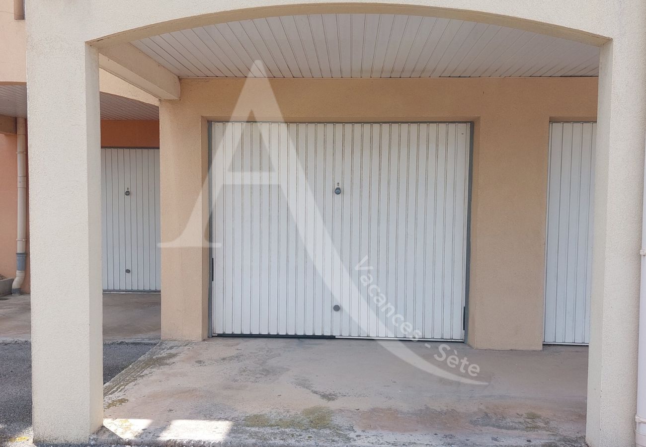 Ferienwohnung in Sète - 362 / T3 AVEC PISCINE ET GARAGE 