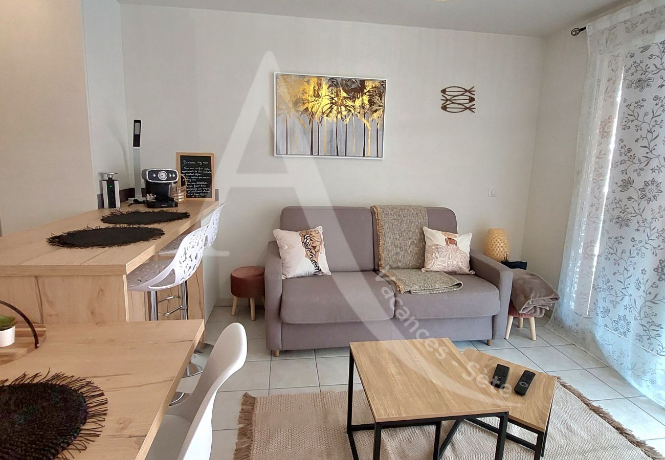 Ferienwohnung in Sète - 214 / T3 CLASSÉ AVEC GARAGE, PISCINE ET WI-FI