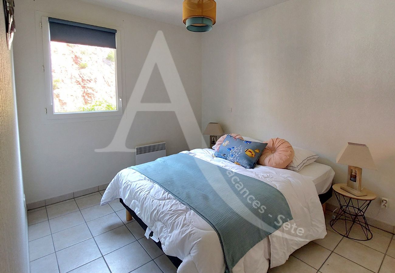 Ferienwohnung in Sète - 214 / T3 CLASSÉ AVEC GARAGE, PISCINE ET WI-FI