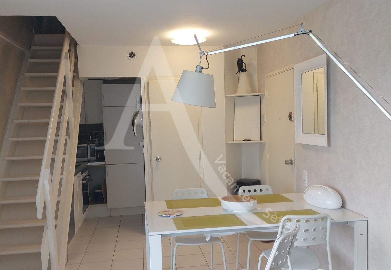 Ferienwohnung in Sète - 098/T2 DUPLEX, 2 TERRASSES, CLIM ET PARKING