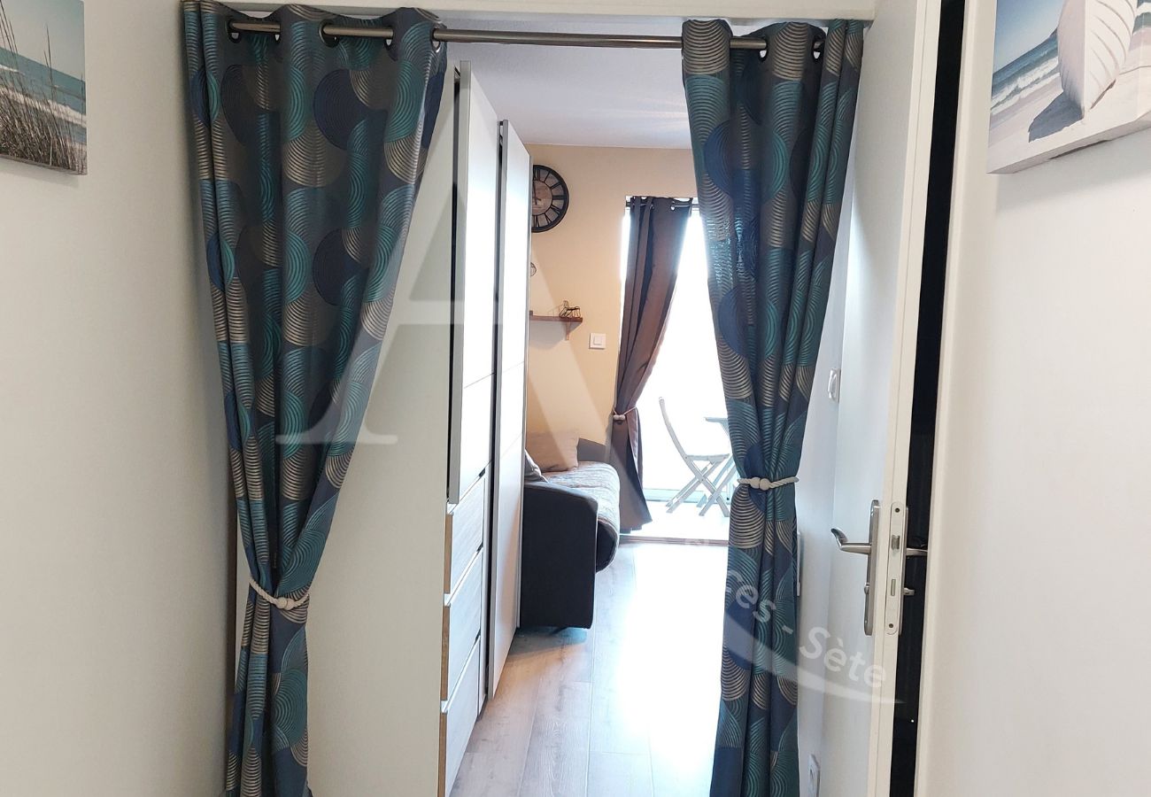 Ferienwohnung in Sète - 432 / T2 AVEC PARKING, PISCINE ET CLIM SÉJOUR