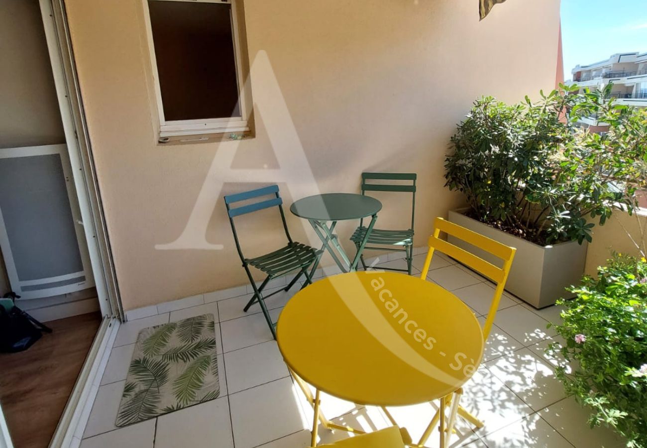 Ferienwohnung in Sète - 363 / T2 AVEC CLIM SÉJOUR ET PISCINE 