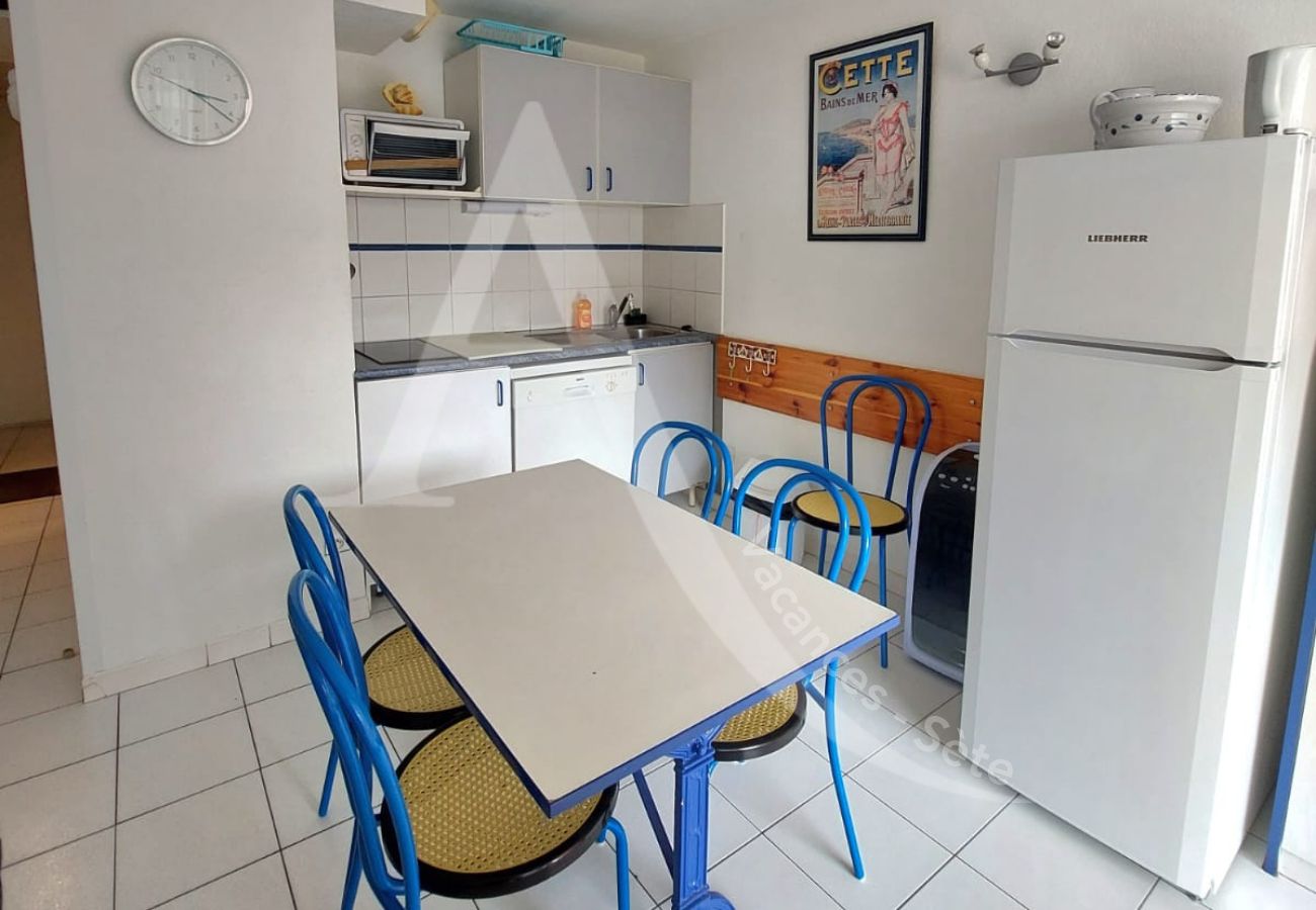 Ferienwohnung in Sète - 312 / T2 AVEC GARAGE ET PISCINE 