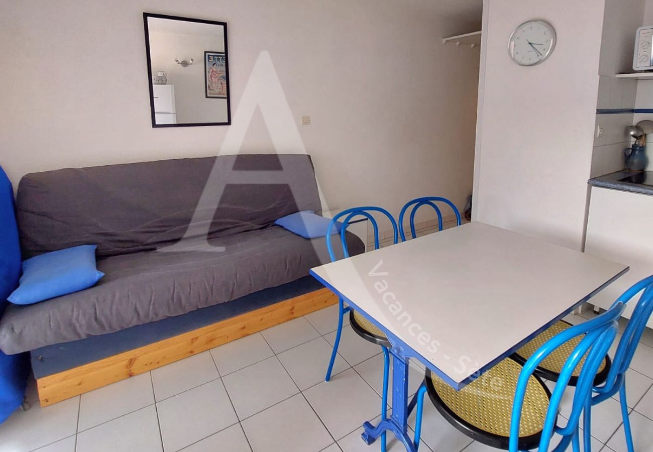 Ferienwohnung in Sète - 312 / T2 AVEC GARAGE ET PISCINE 