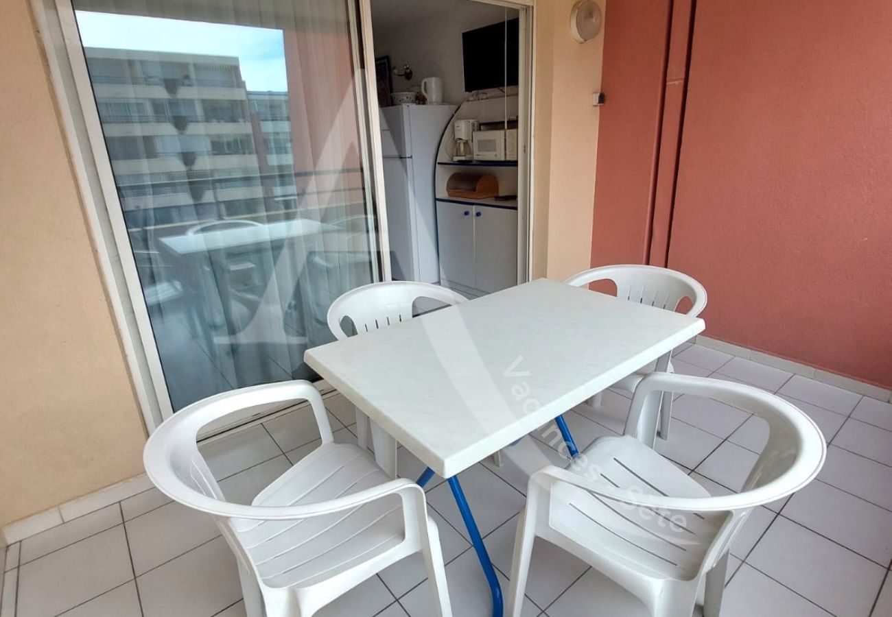 Ferienwohnung in Sète - 312 / T2 AVEC GARAGE ET PISCINE 