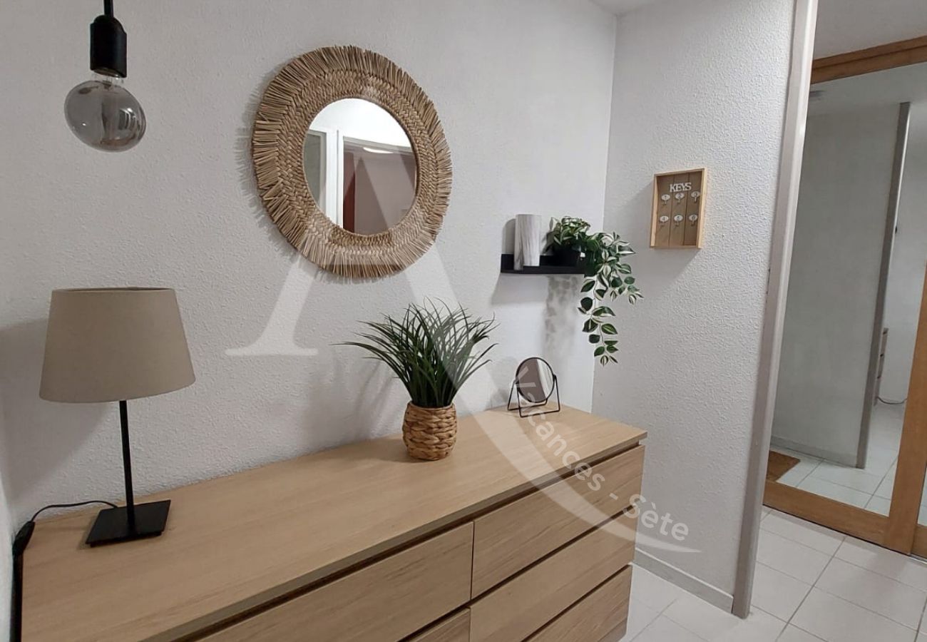 Ferienwohnung in Sète - 212 / T2 MODERNE AVEC PISCINE ET PARKING