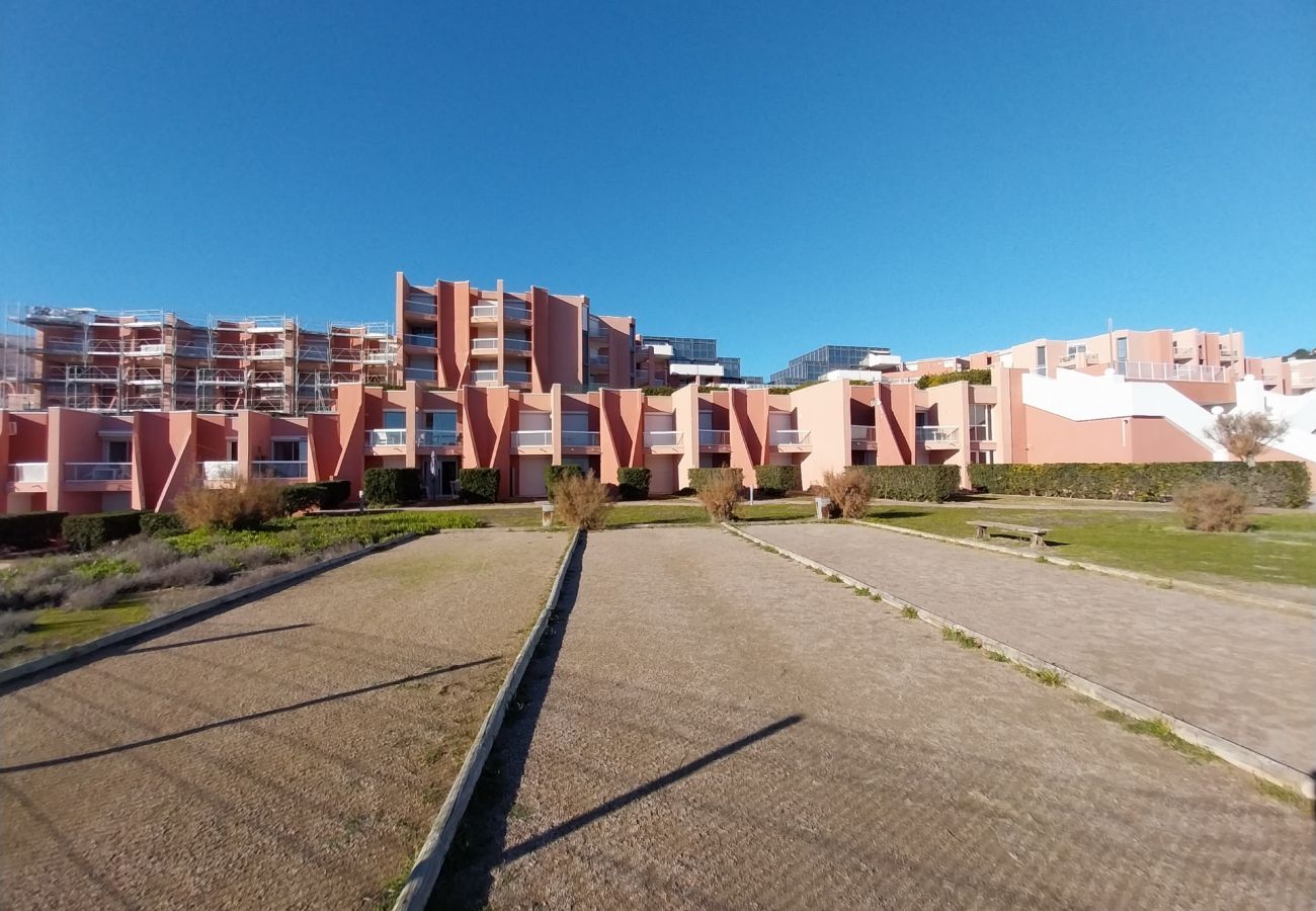 Studio in Sète - 200 / STUDIO AVEC PARKING, WI-FI ET PISCINE