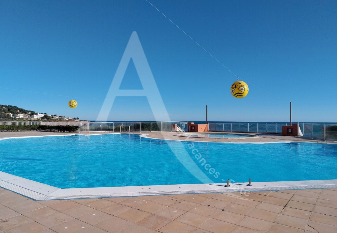 Studio in Sète - 165 / STUDIO VUE MER AVEC PARKING ET PISCINE