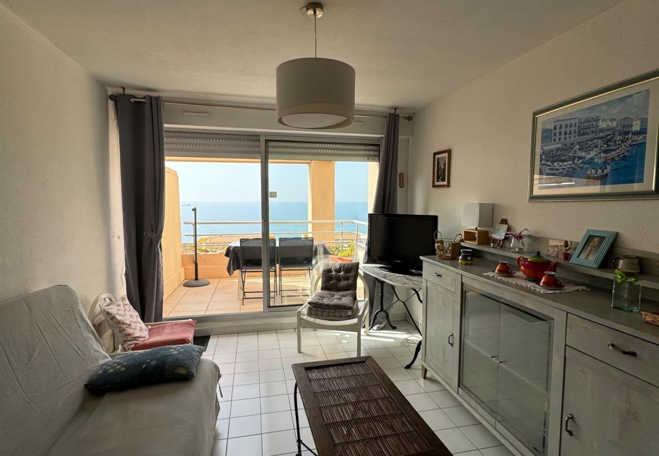 Apartment in Sète - 071