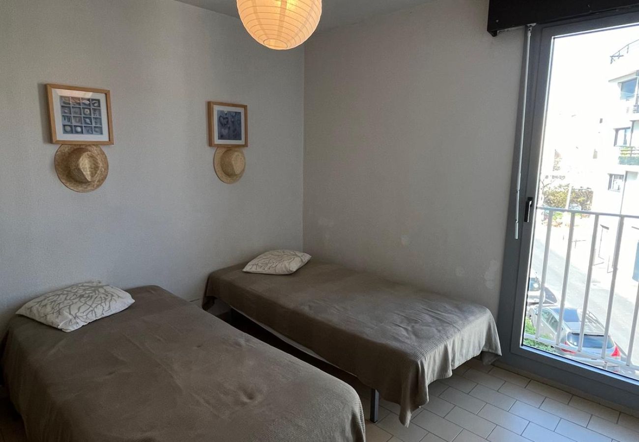 Apartment in Sète - 296