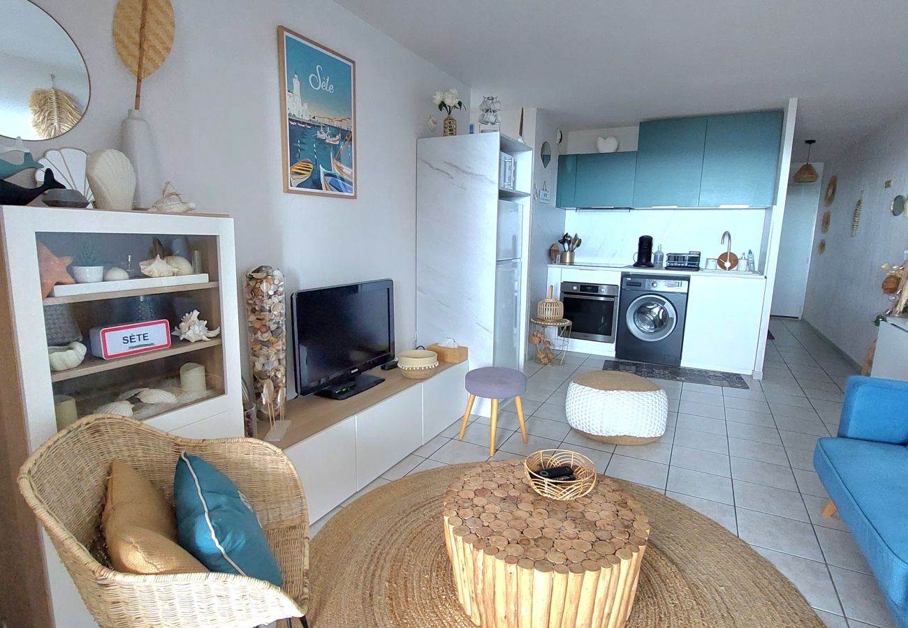 Apartment in Sète - 355