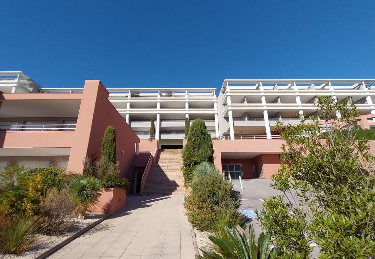 Apartment in Sète - 355