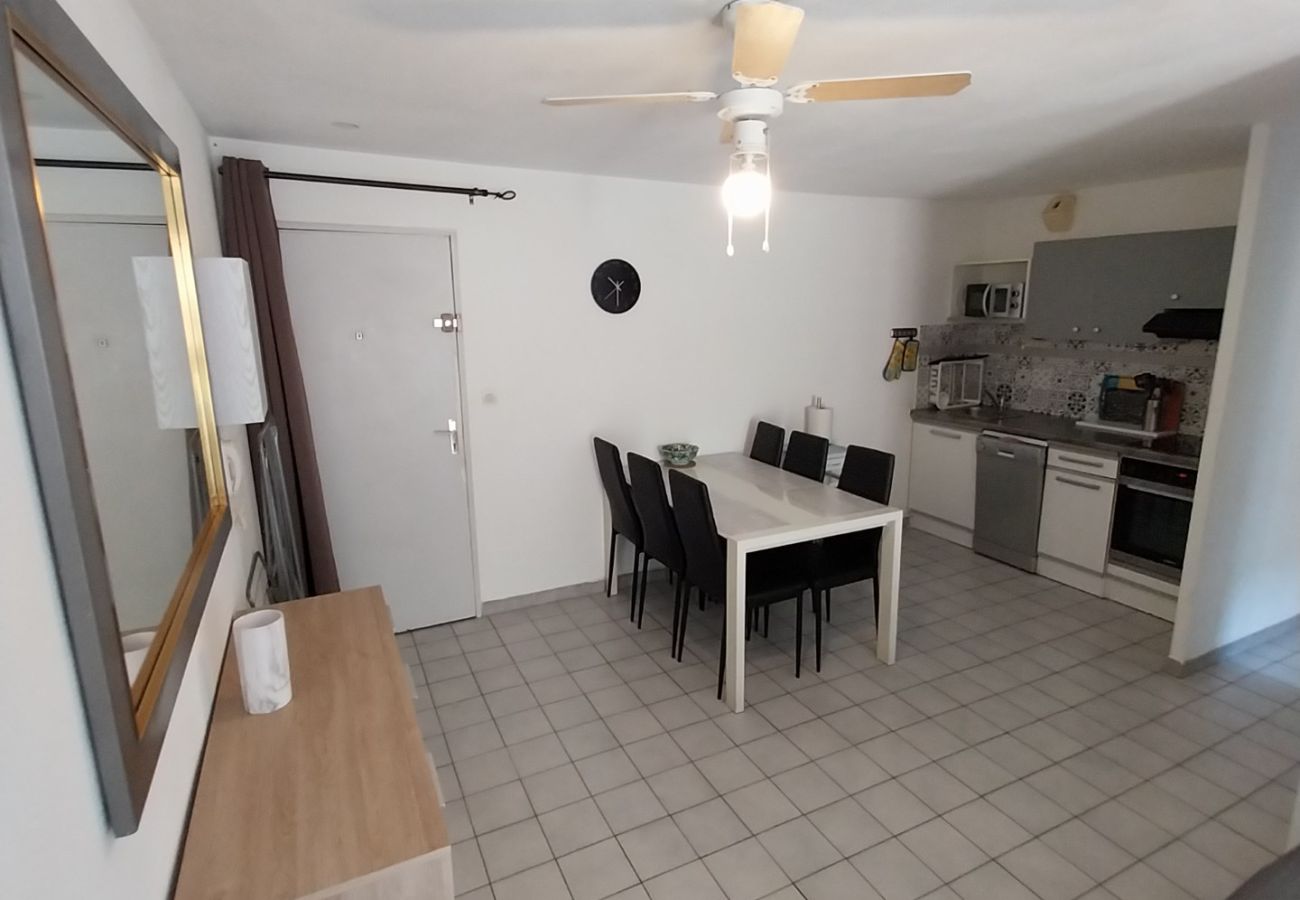 Apartment in Sète - 362