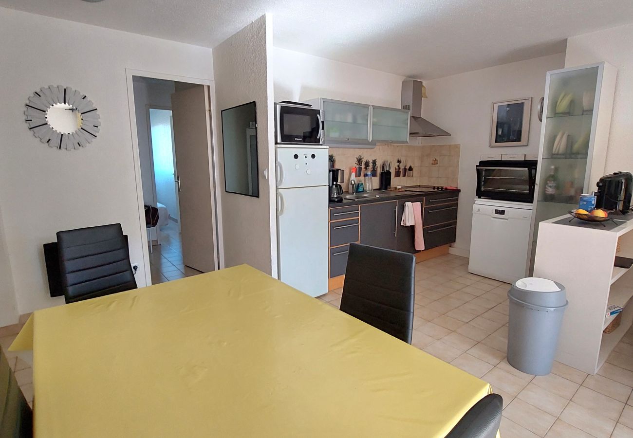 Apartment in Sète - 322