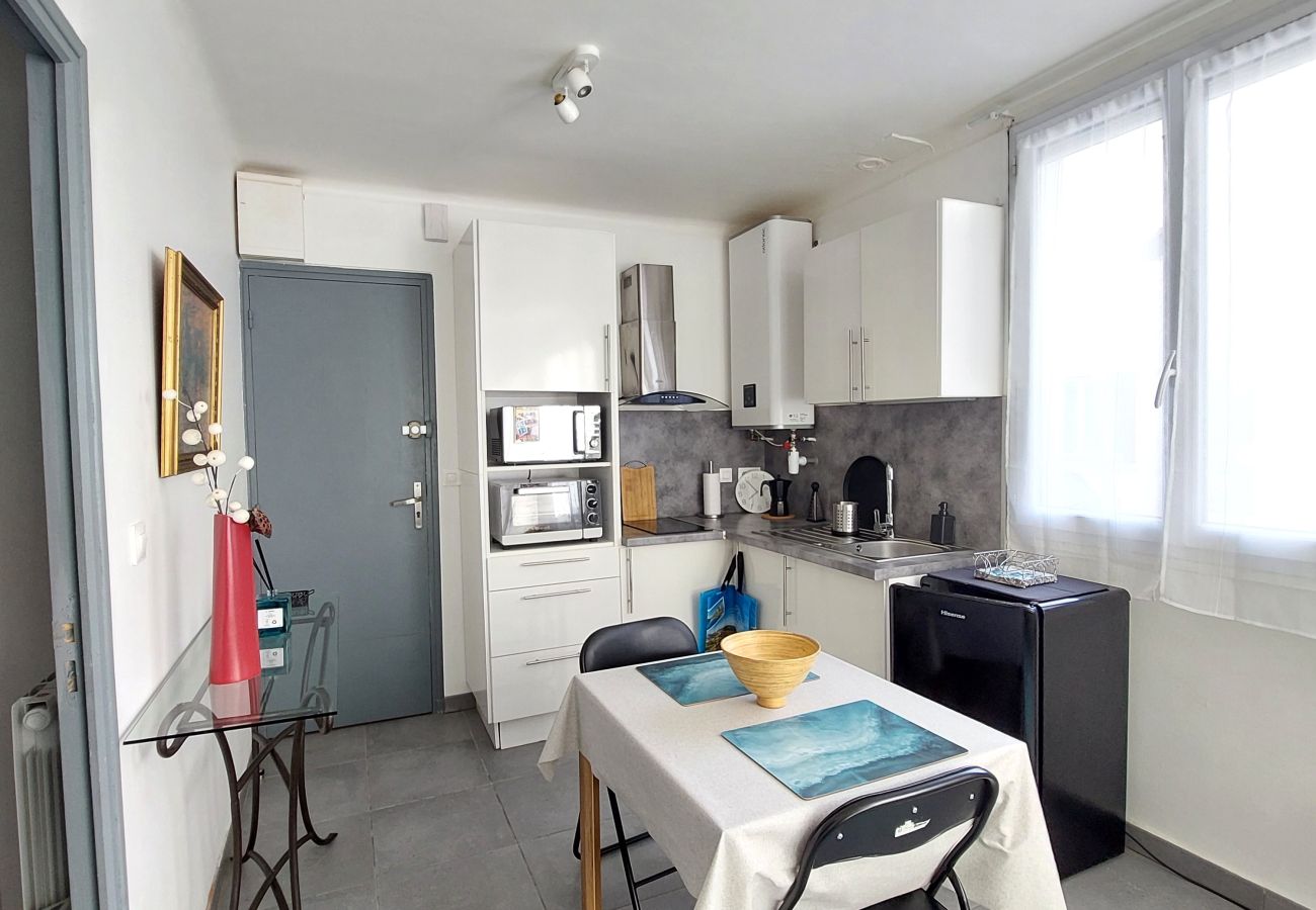 Apartment in Sète - 099