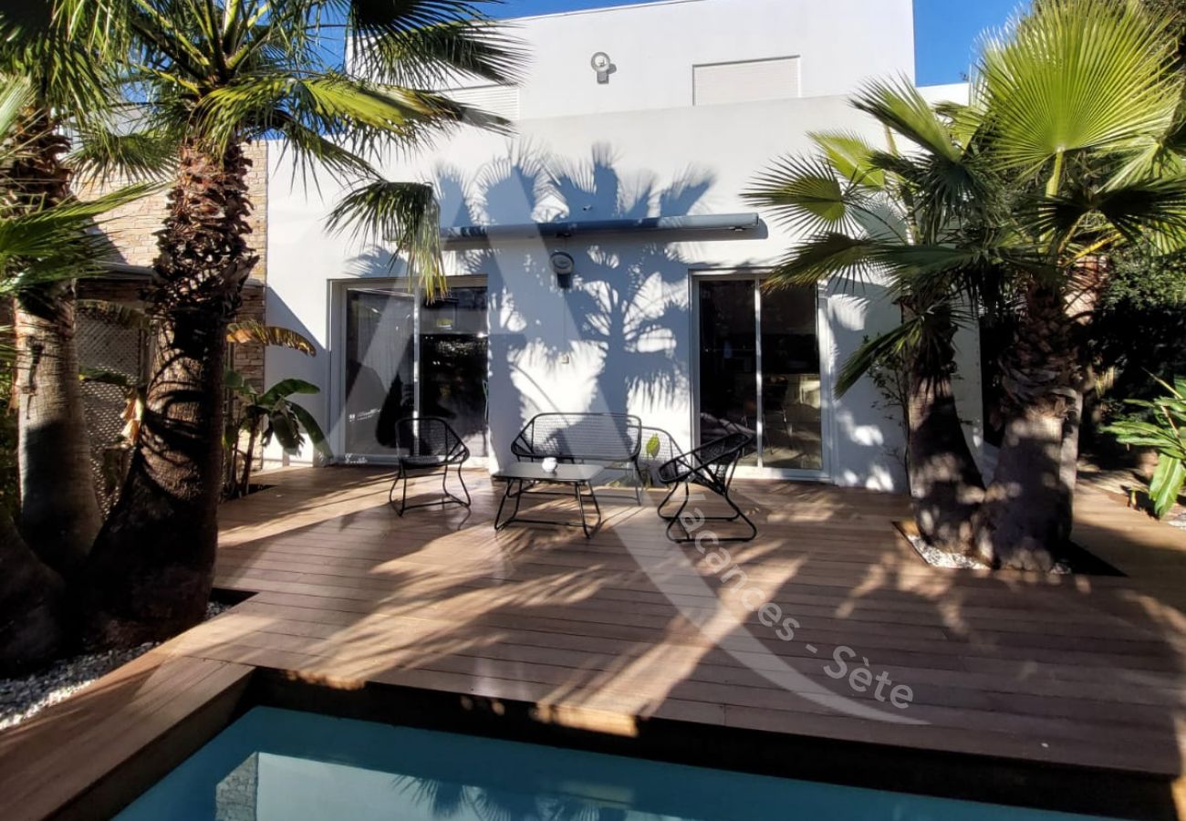 Villa in Sète - 016 / VILLA COSY 3* CLIMATISÉE ET PISCINE PRIVÉE