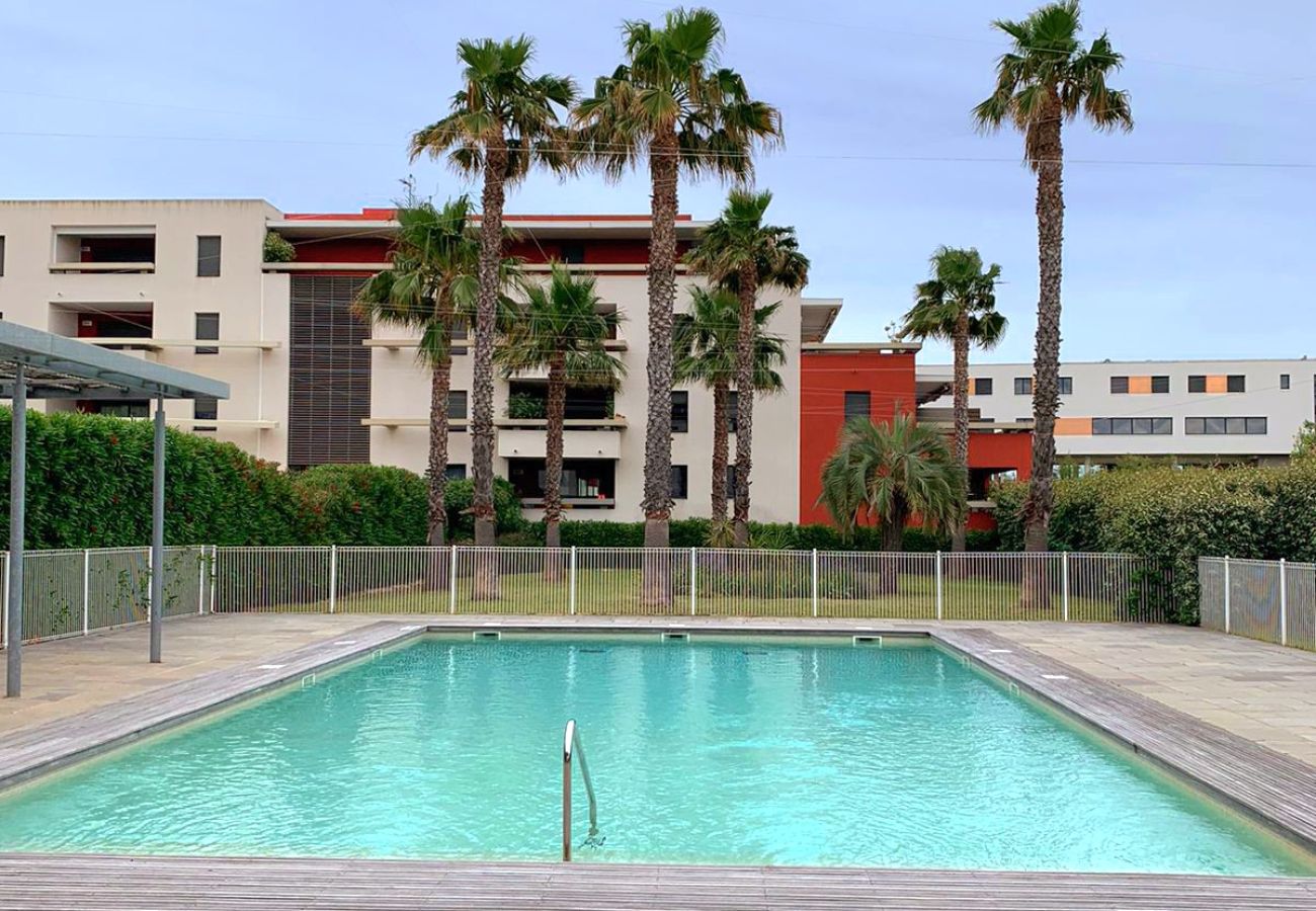 Apartment in Sète - 048