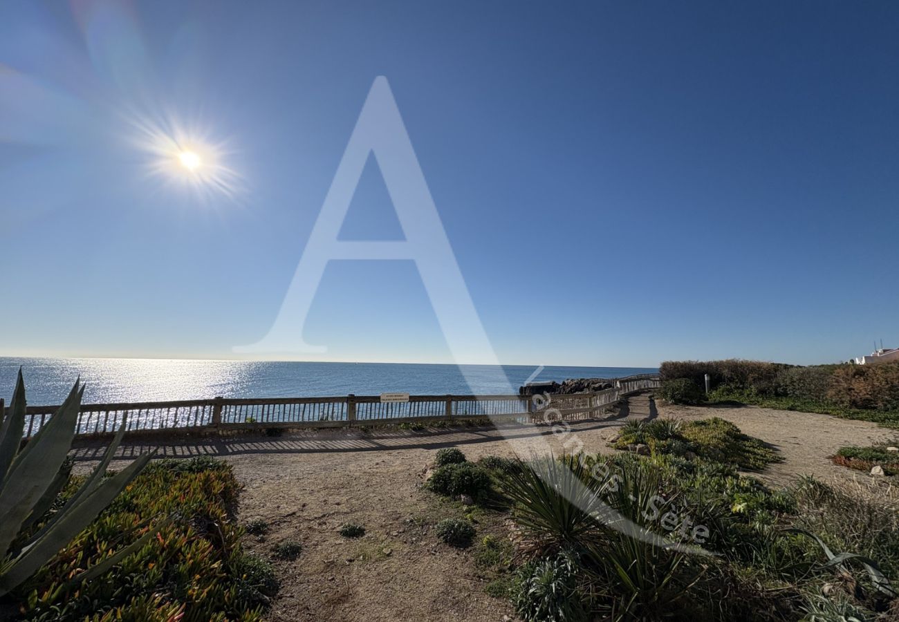 Apartamento en Sète - 062 / T2 FACE À LA MER AVEC PARKING