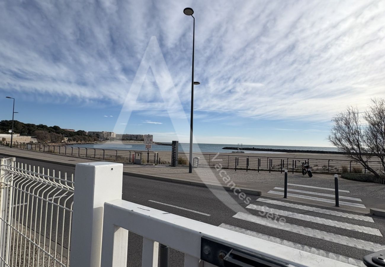 Estudio en Sète - 103 / STUDIO AVEC PARKING FACE A LA MER 