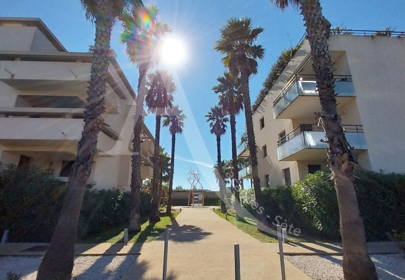 Apartamento en Sète - 302 / T2 AVEC CLIM SÉJOUR, GARAGE ET PISCINE