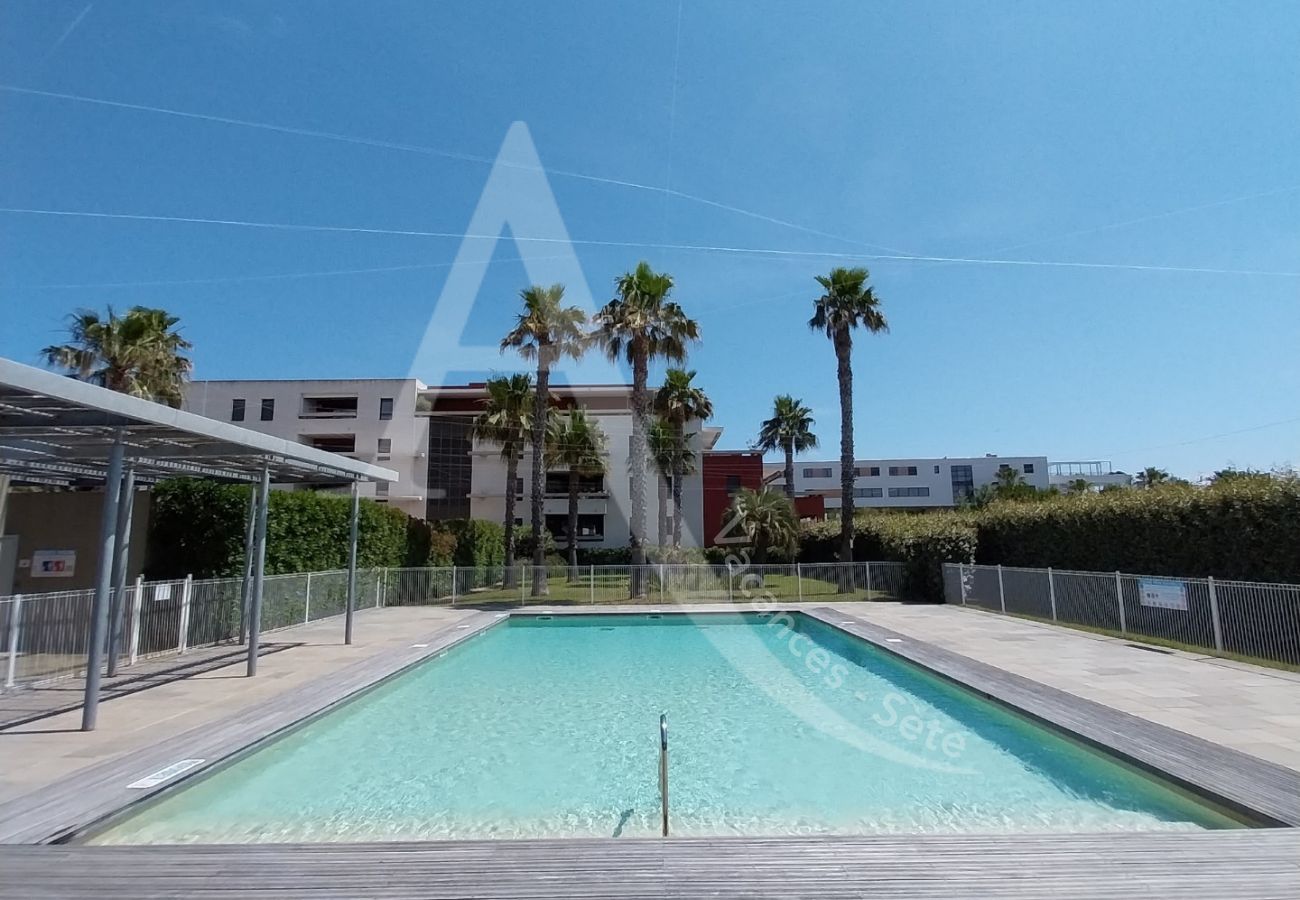 Apartamento en Sète - 302 / T2 AVEC CLIM SÉJOUR, GARAGE ET PISCINE