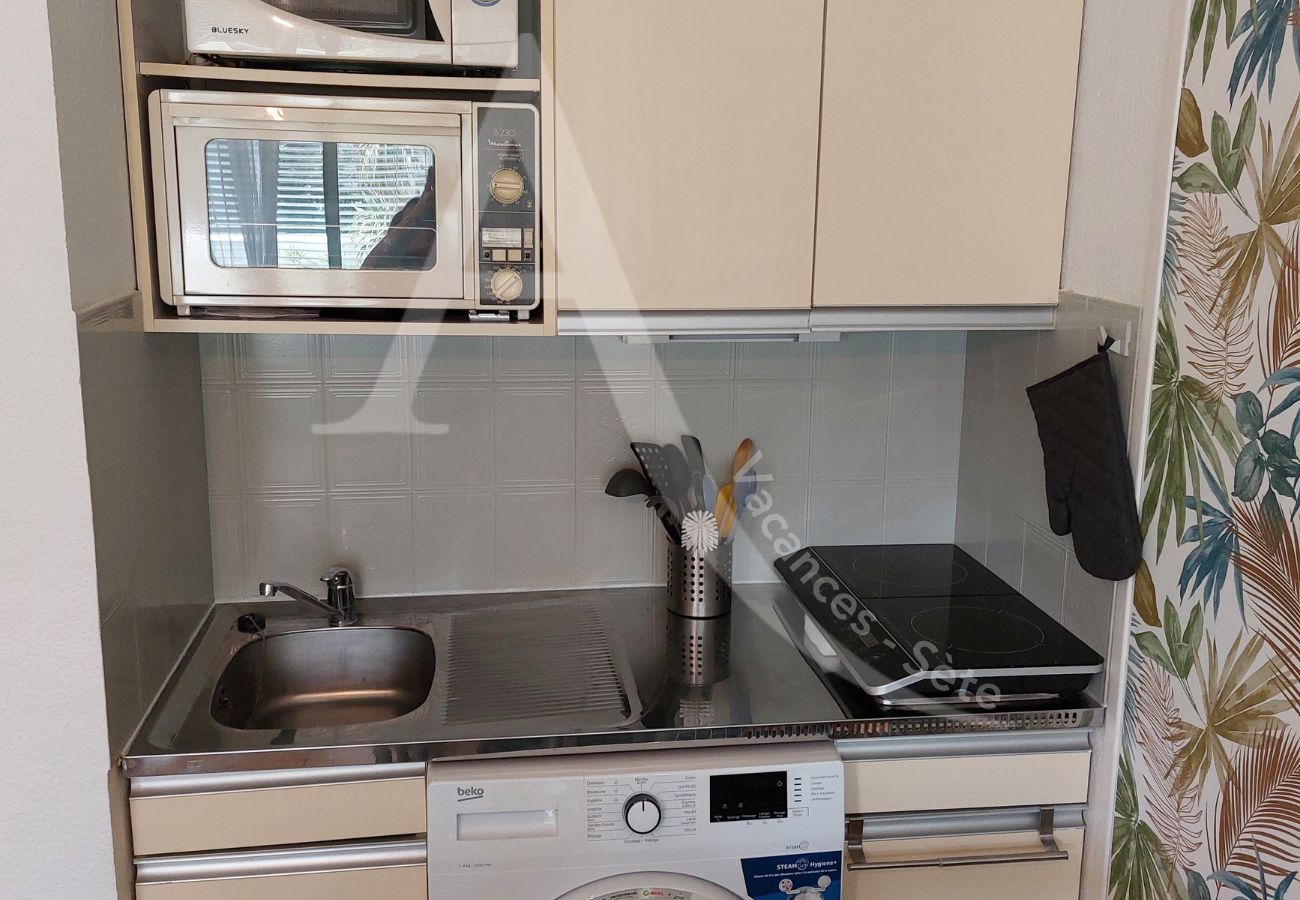 Apartamento en Sète - 113 / T2 QUARTIER QUILLES AVEC GARAGE ET WI-FI