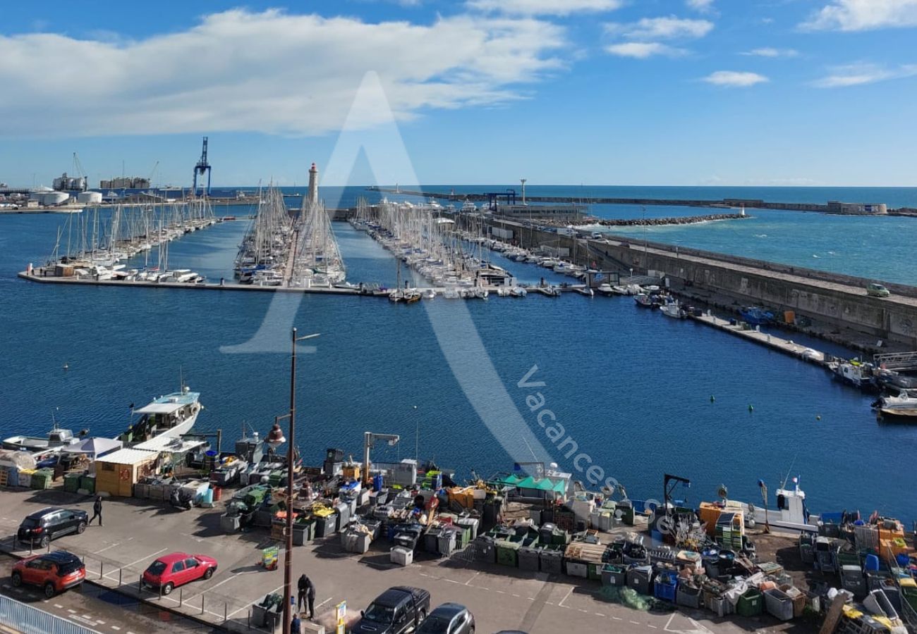 Apartamento en Sète - 025 / T2 AVEC CLIM SALON, PISCINE ET VUE MER