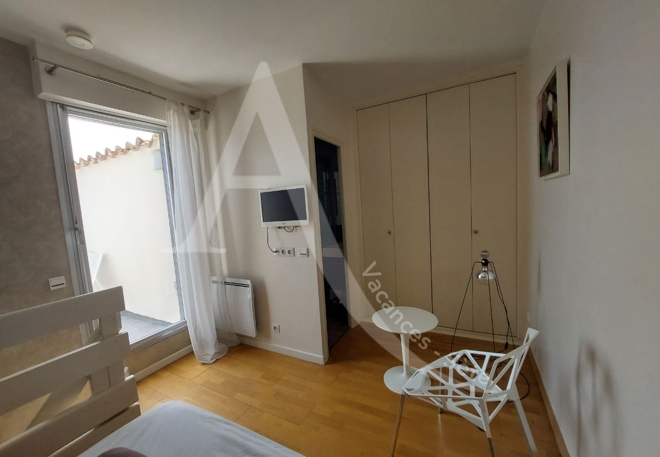 Apartamento en Sète - 098/T2 DUPLEX, 2 TERRASSES, CLIM ET PARKING