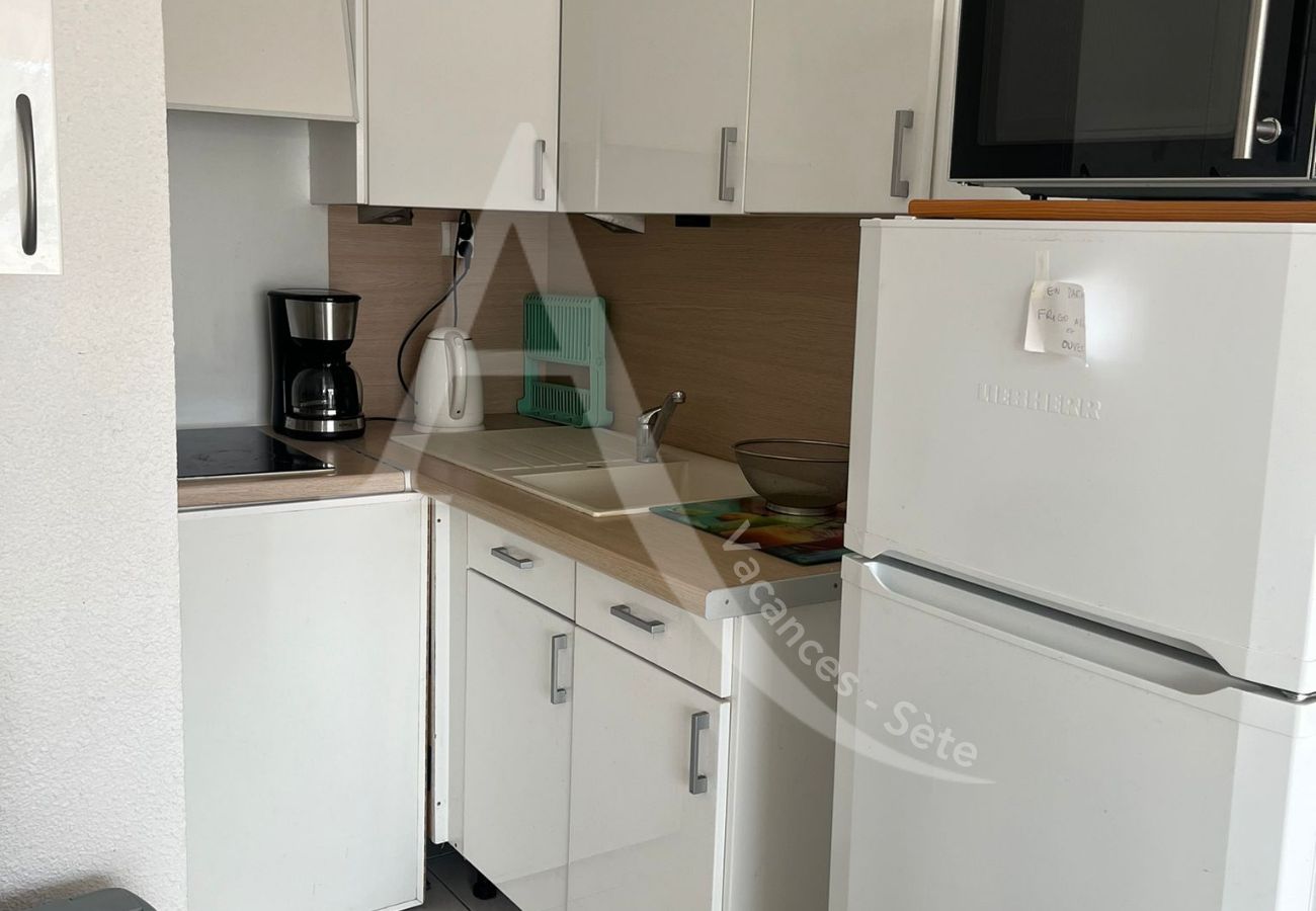 Apartamento en Sète - 072 / T2 CLIMATISE AVEC GARAGE ET WI-FI