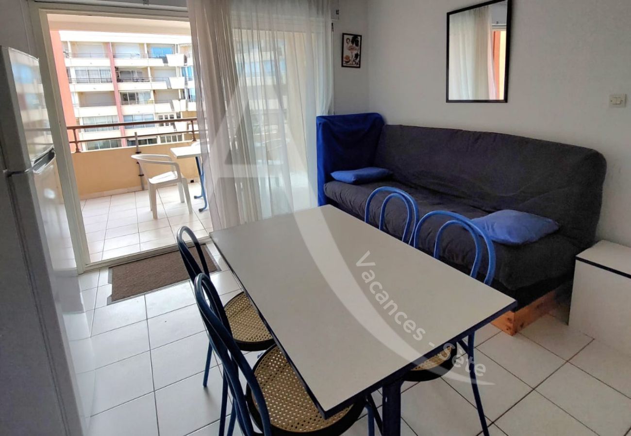 Apartamento en Sète - 312 / T2 AVEC GARAGE ET PISCINE 