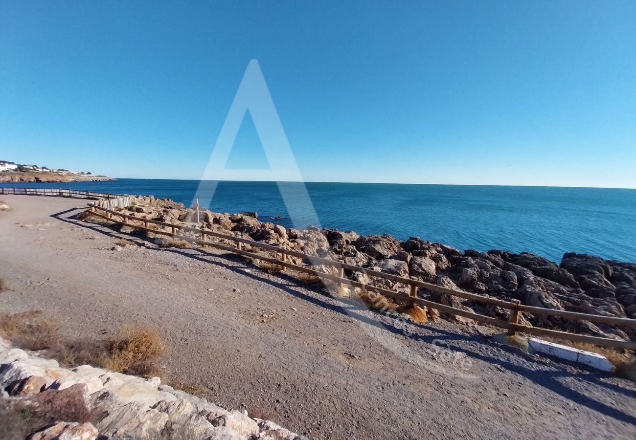 Studio a Sète - 208 / STUDIO AVEC PARKING, PISCINE ET VUE MER 