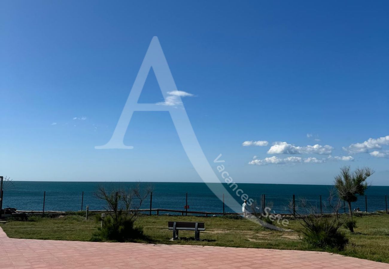 Studio a Sète - 165 / STUDIO VUE MER AVEC PARKING ET PISCINE