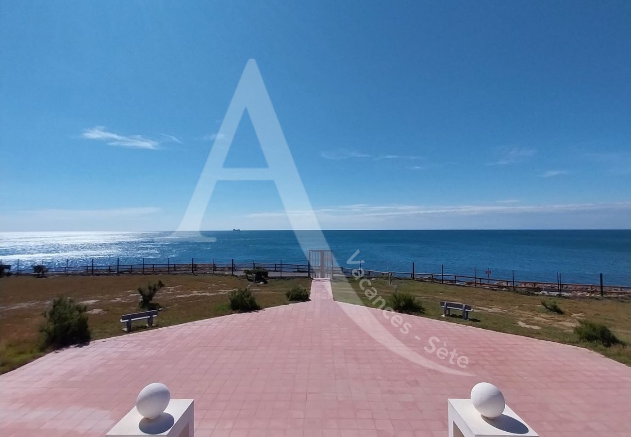 Studio à Sète - 200 / STUDIO AVEC PARKING, WI-FI ET PISCINE