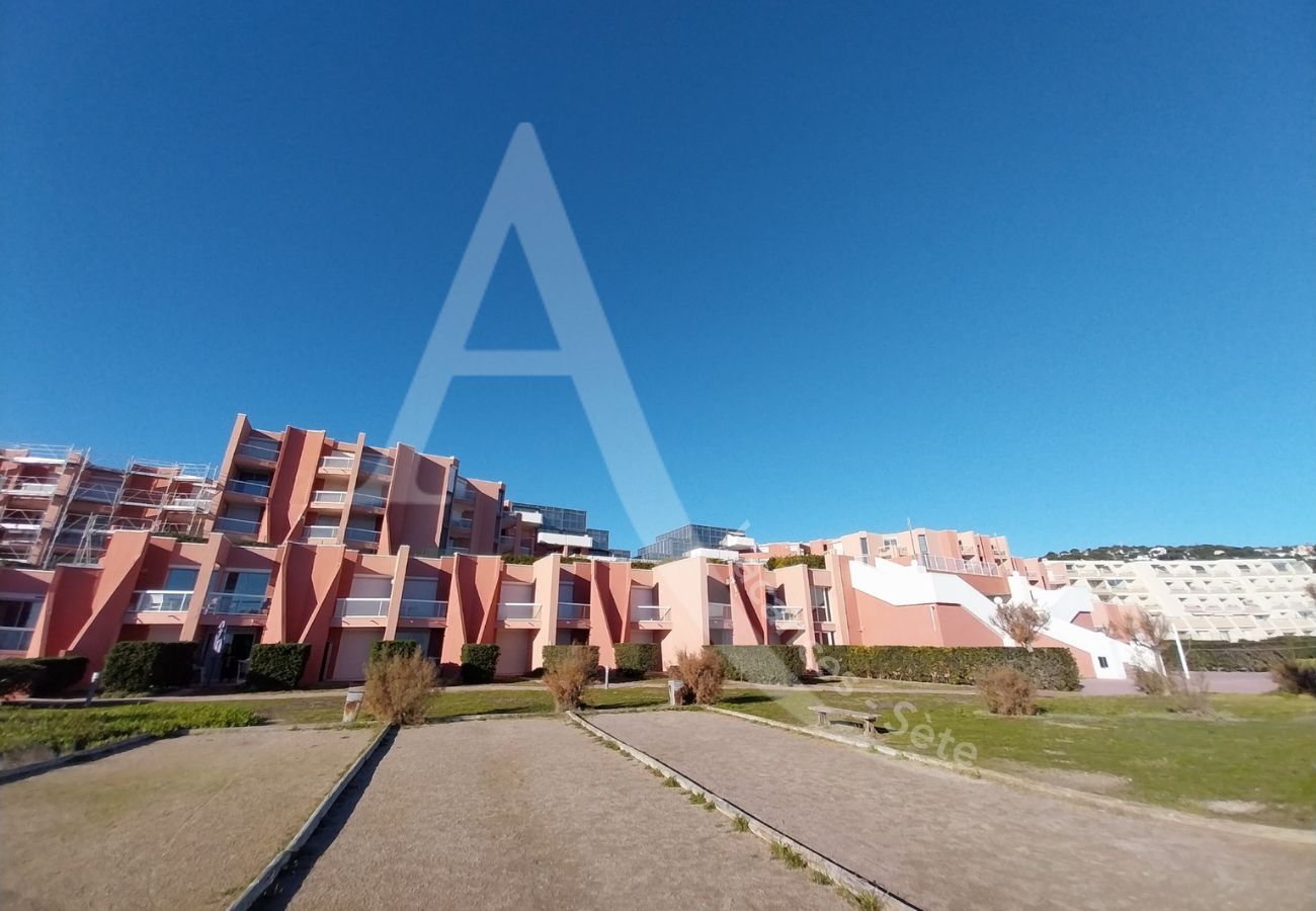 Studio à Sète - 291 / STUDIO AVEC PARKING, PISCINE ET VUE MER