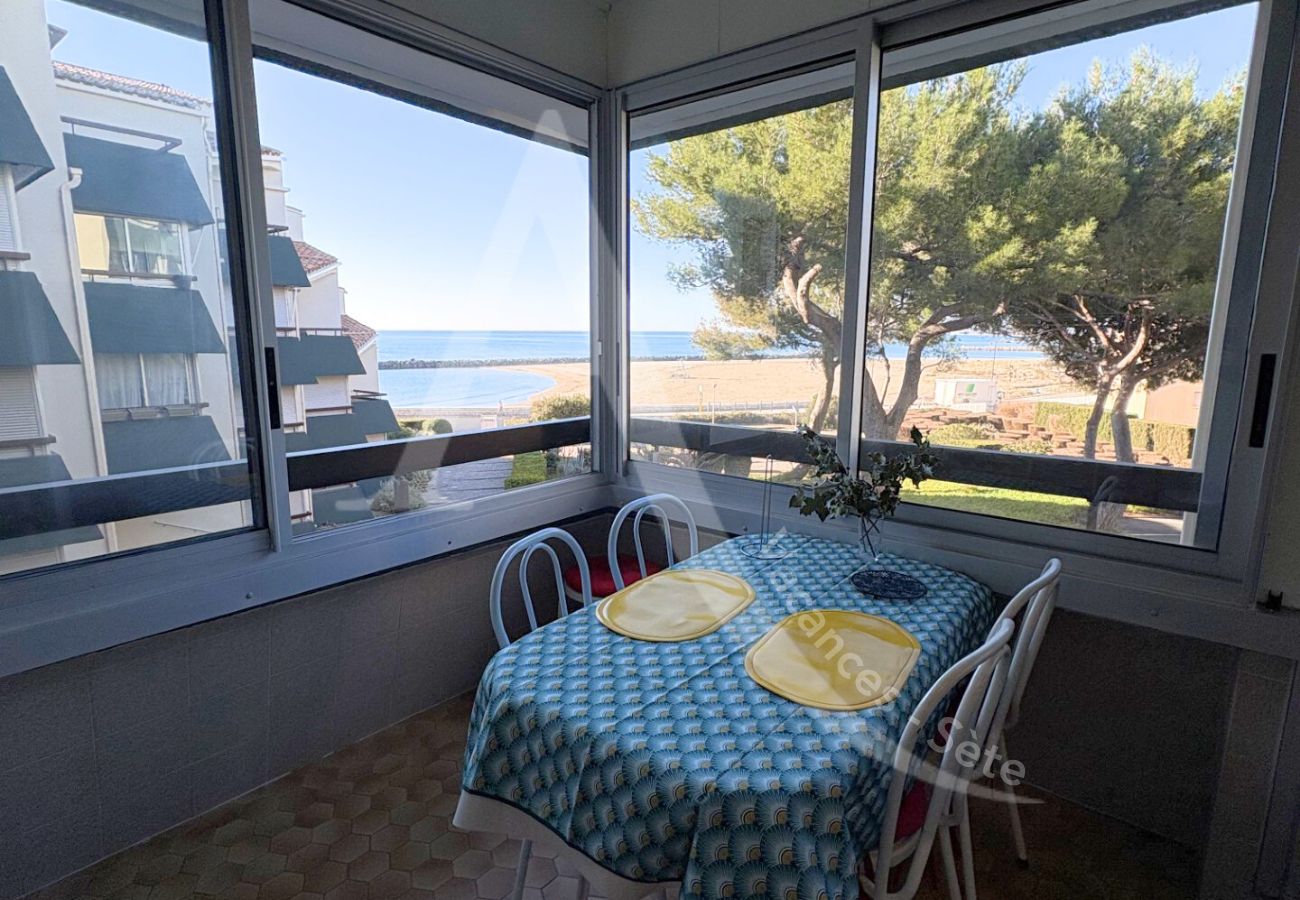 Appartement à Sète - 244 / T2 VUE MER, PARKING ET LOGGIA